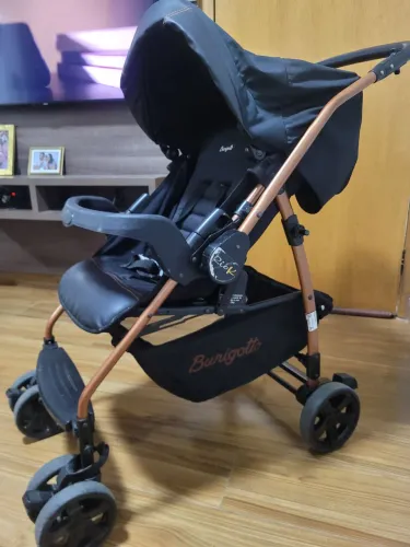 Carrinho de bebê