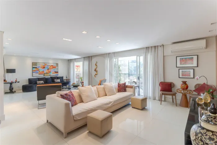 Apartamento à venda com 4 suítes no condomínio Les Jardins Chácara Flora, São Paulo - SP