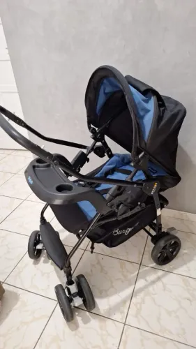 Carrinho de bebê Burigotto 