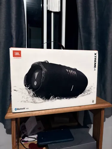 Jbl xtreme 4 lacrada
