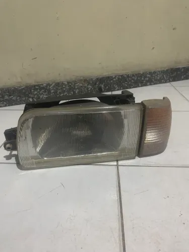 Farol esquerdo parati/gol