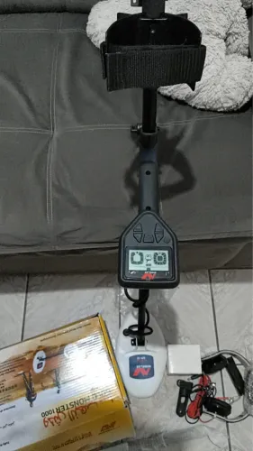 Detector de metal gold monster 1000