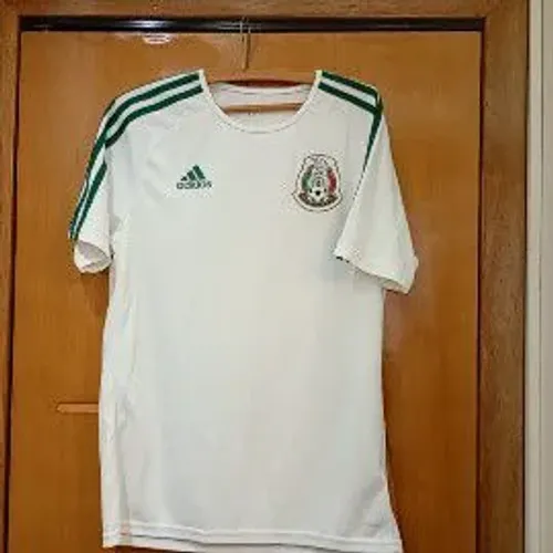 Camisa da seleção do México, Adidas tamanho M.