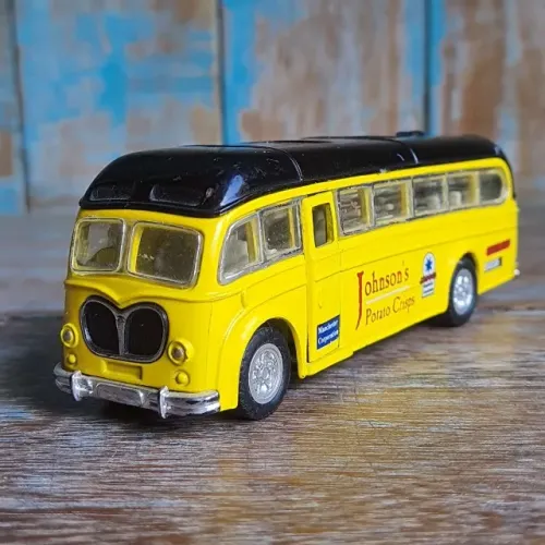 Royal Bus Johnson's Sunnyside 1:55