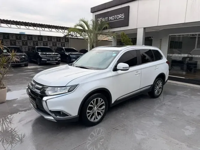 Mitsubishi Outlander 2.2 165cv Diesel Aut. 2018