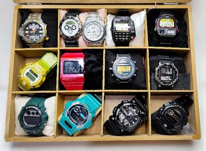 Lote de Relogios Antigos Citzen ProMaster Windsurf e Casio G-shock Baby-G