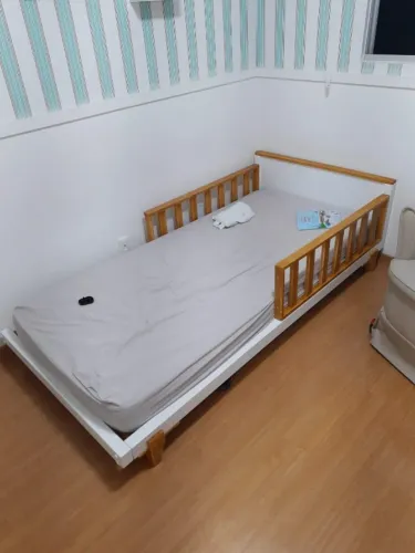 Cama montessoriana Leve Magia em madeira - solteiro