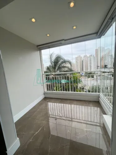 Garden na Vila Romana com Zetaflex Retrátil