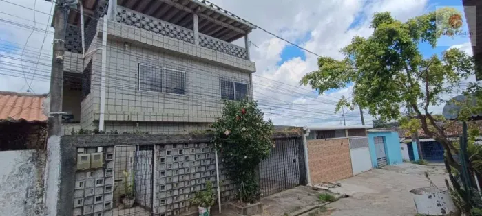 VENDO ÓTIMA CASA COM 3 PAVIMENTOS E 4 QUARTOS NO BAIRRO DO IBURA UR1 / RECIFE