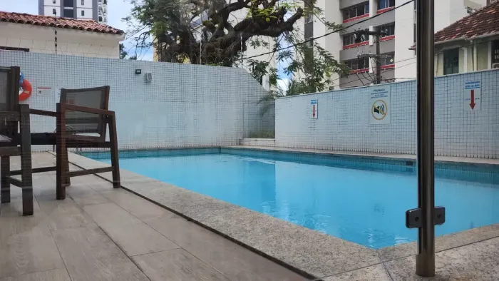 BARRA - VENDA EXCELENTE APT 1/4 - COM PLANEJADOS - PERTO PRAIA/MERCADO/SHOPPING