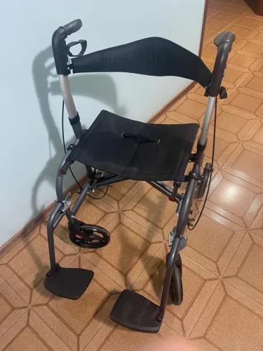 Cadeira de rodas / andador