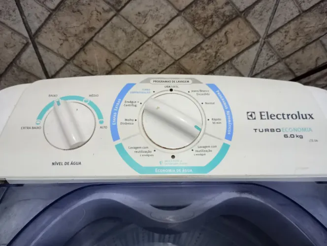 Vendo máquina de lavar 6kg
