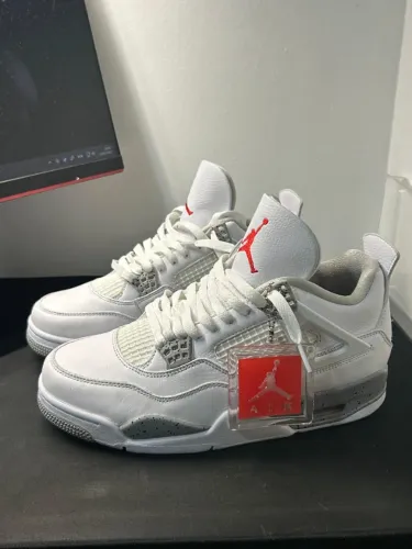Nike Air Jordan 4 White Oreo
