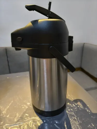Garrafa Térmica Madri 2,5L 100% Inox