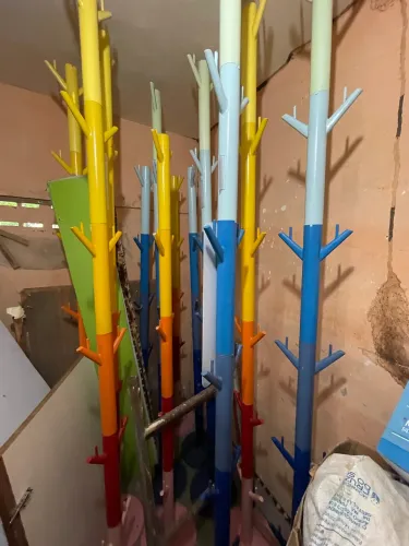 Cabideiro de Ferro pintado e decorado