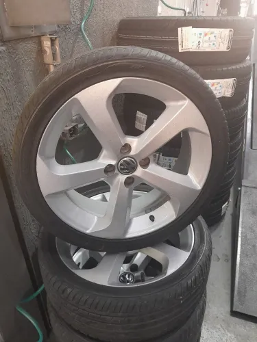 Rodas Golf GTI Aro 17