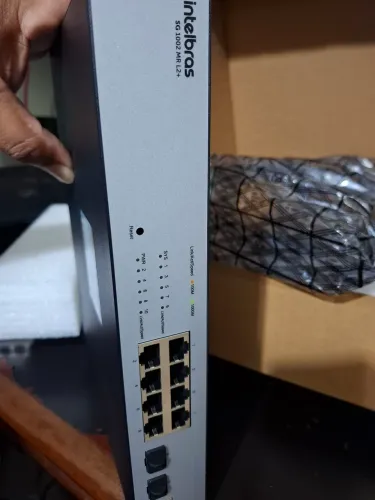 SWITCH INTELBRAS 8P GERENCIAVEL