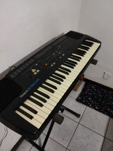 Teclado Roland