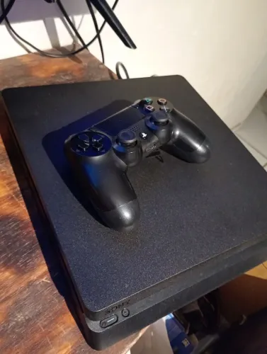 Ps4 500gb 2 jogos a escolha