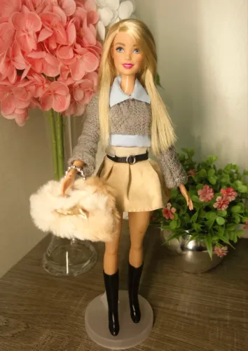 Barbie fashionista restaurada 