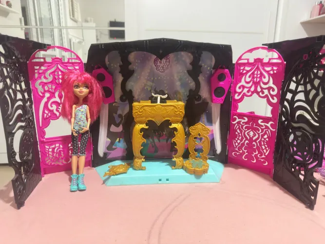 Kit casa de dj monster high + howleen wolf
