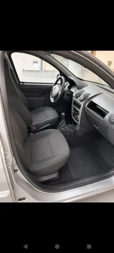 Renault Logan Expres./exp. UP Hi-flex 1.0 16V 4P 2008
