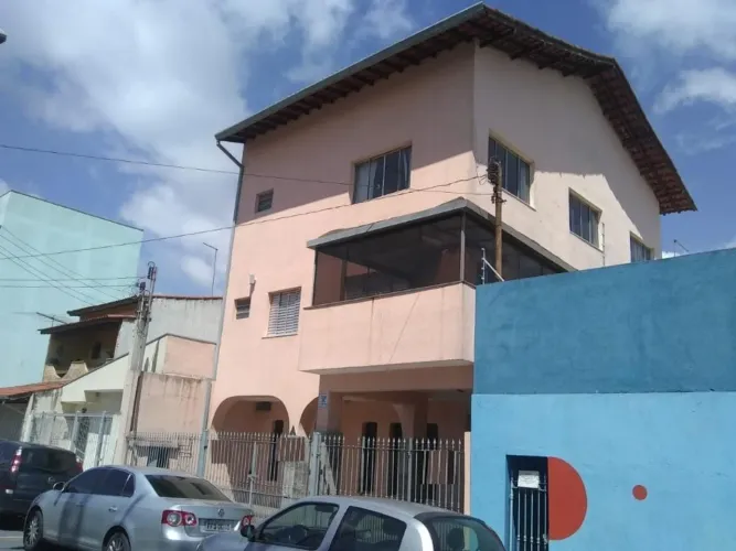 Sobrado com 2 dormitórios para alugar, 197 m² por R$ 8.347,65/mês - Centro - Suzano/SP