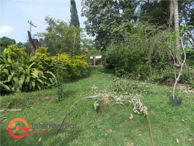 Terreno à Venda com 2.075.00 m² com Piscina no Condomínio Vitassay - Boituva/SP