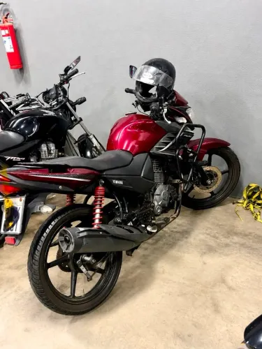 MOTO YAMAHA / YS150 FAZER SED