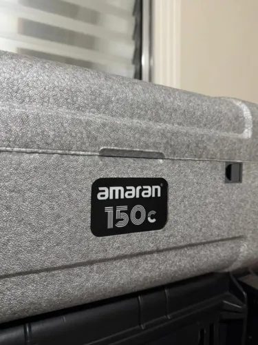 Amaran 150c RGBWW LED - Menos de 5 usos, c/ Caixa