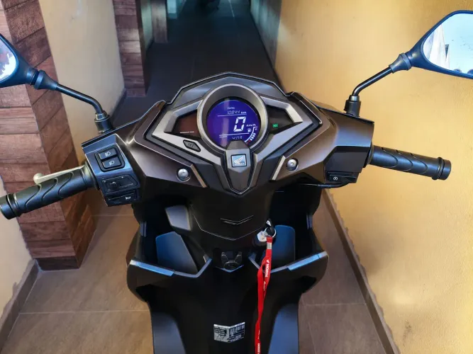 Honda Elite 125 Impecável - Baixa Quilometragem e Sem Detalhes