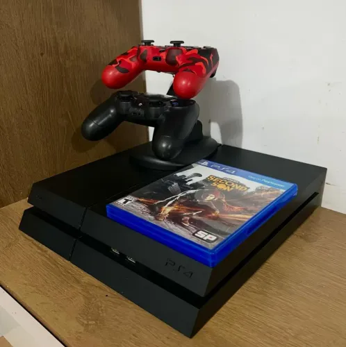 Ps4 + 2 controles + 5 jogos