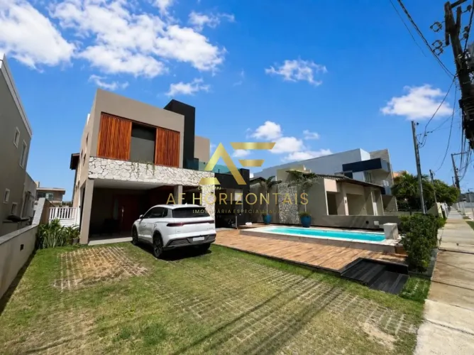 Linda casa no Condomínio Biratan Carvalho (Aruana), com 5 quartos (3 suítes).