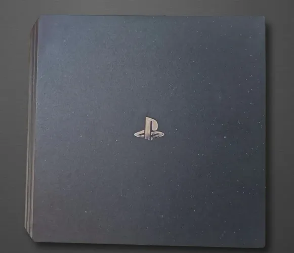 PlayStation 4 Pro 1TB Impecável + 2 Controles DualShock 4 (Revisado e Limpo)