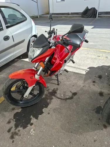 Troco por carro.