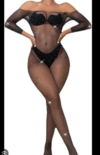 Meia completa brilhosa na cor preta 