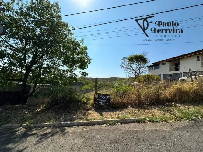 Lote de condomínio localizado no condomínio ouro vermelho II jardim botânico