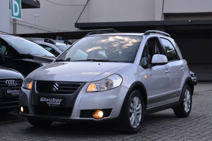 Suzuki SX4 2.0 16V 145cv 4WD 5P Aut. 2013