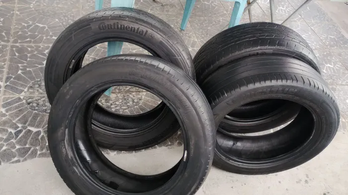 Pneus 215/55/r17
