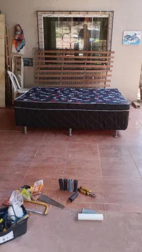 Vendo essa cama box casal.nova
