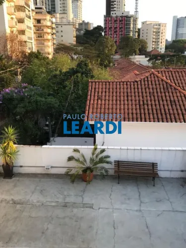 CASA ASSOBRADADA - HIGIENÓPOLIS - SP