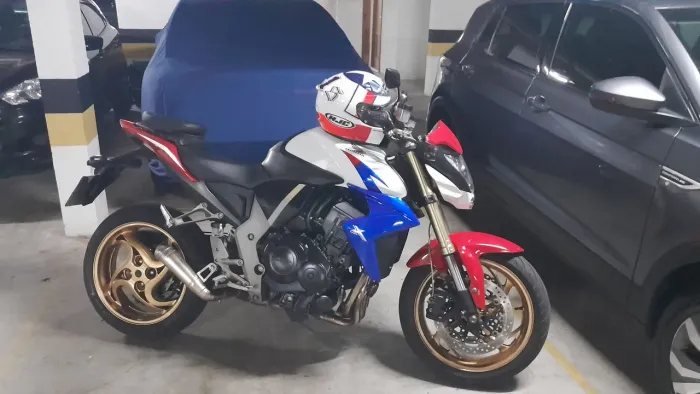 Cb1000r