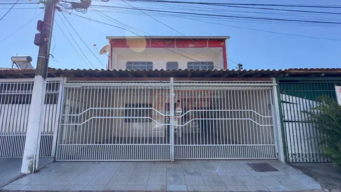 Casa à venda na QR 310 Samambaia Sul, Brasília/DF
