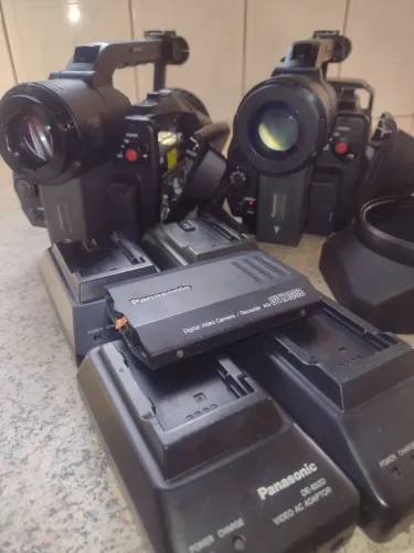 FILMADORA PANASONIC ag-DVX100B