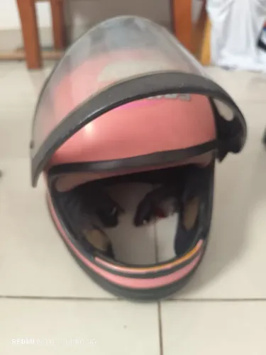 Capacete rosa