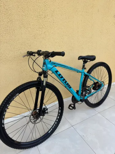 Bicicleta Lotus aro 29