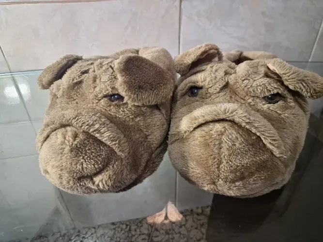 Pantufas de Pelucia De Cachorrinho