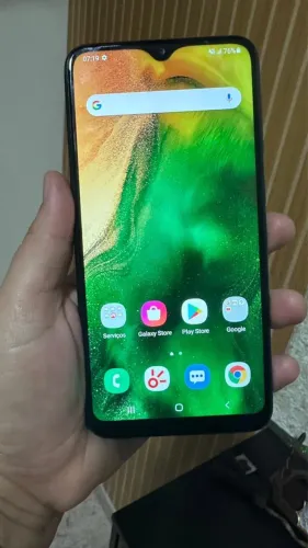 Samsung Galaxy A10 32GB + suporte para microSD 512GB