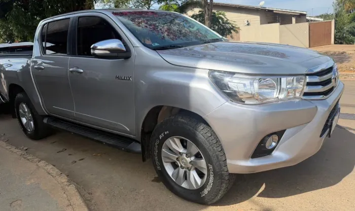 Toyota Hilux CD SRV 4X4 2.8 TDI Diesel Aut. 2017