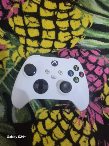 Controle Xbox series S  funcionando sem sem nenhum drift 